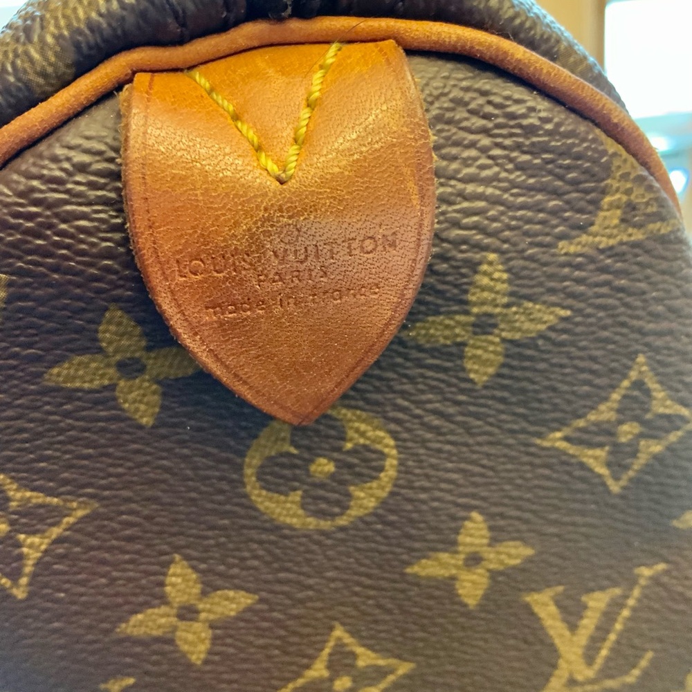 Louis Vuitton Authentic Handbag Speedy 35 - Picture 3 of 16